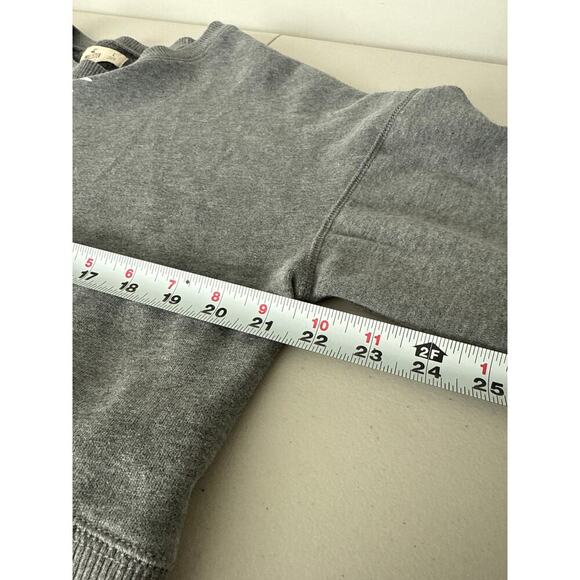 Hollister Cropped Gray  Longsleeve Sweatshirt Women's L Logo Sleeve Decals - Picture 5 of 8